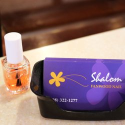 Shalom Fanwood Nails