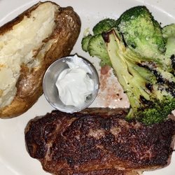Ted's Montana Grill - New York strip, broccoli, baked potato