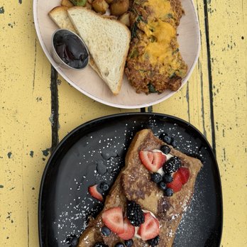Pilot Light - Chorizo scramble and Lemon Mascarpone French toast - Breakfast & Brunch Near Me - Half Moon Bay, California Pilot Light - Chorizo scramble and Lemon Mascarpone French toast - Breakfast & Brunch Near Me - Half Moon Bay, California