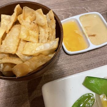 Gourmet Palace China Bistro - Crisps and dipping sauces - Chinese Near Me - Simi Valley, California Gourmet Palace China Bistro - Crisps and dipping sauces - Chinese Near Me - Simi Valley, California