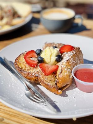 Tunnel Creek Café by null