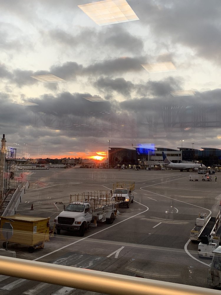 BUSH INTERCONTINENTAL AIRPORT IAH 1732 Photos & 1673 Reviews