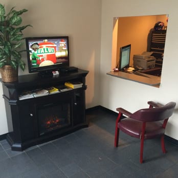 Lees Diagnostic Station - Auto Repair Near Me - West Springfield, Massachusetts
