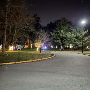 Highview Holiday Fest - Holiday Decorations Near Me - Louisville, Kentucky