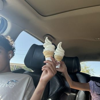 Burger King - Kids enjoyed the ice cream . My daughter said del tacos ice cream across the way is better though - Burgers Near Me - Barker, California