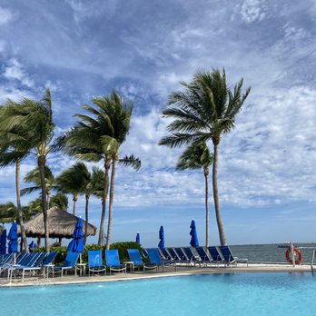South Seas - Main pool next to the gulf - Resorts Near Me - Captiva, Florida South Seas - Main pool next to the gulf - Resorts Near Me - Captiva, Florida