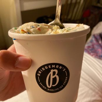 Bridgeman's Ice Cream Parlor - Birthday cake, 1 pint - Ice Cream & Frozen Yogurt Near Me - Woodbury, Minnesota Bridgeman's Ice Cream Parlor - Birthday cake, 1 pint - Ice Cream & Frozen Yogurt Near Me - Woodbury, Minnesota