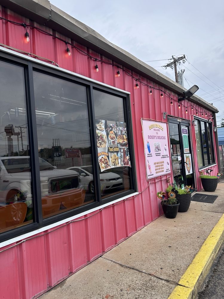 Rossy's Delicias Logo