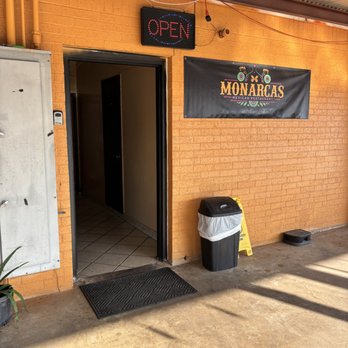 Monarcas - backdoor - Bars Near Me - Giddings, Texas Monarcas - backdoor - Bars Near Me - Giddings, Texas