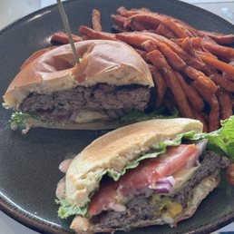 Table Rock Smoked Cheddar Burger Table Rock Smoked Cheddar Burger