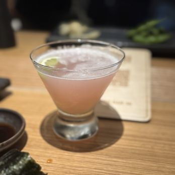 Nori Bar - Pretty in pink cosmo martini - Sushi Bars Near Me - Honolulu, Hawaii