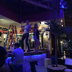 L'Argentina Grill - They are dancing where you eat your food