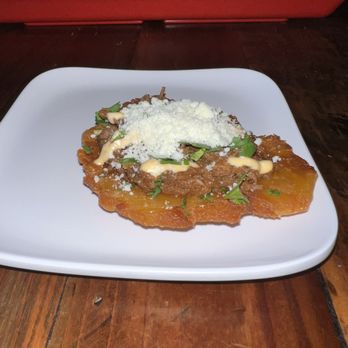 A-Mari-Mix Restaurant - Tostones con ropa vieja - Mexican Near Me - Miami, Florida A-Mari-Mix Restaurant - Tostones con ropa vieja - Mexican Near Me - Miami, Florida