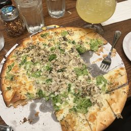 Chicken Broccoli Pizza