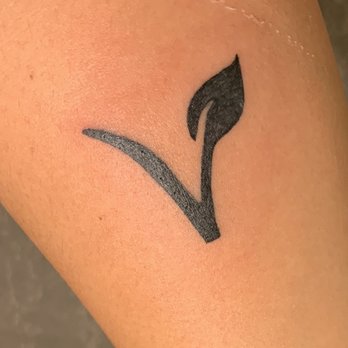 Noho Ink - Vegan leaf tattoo - Tattoo Near Me - North Hollywood, California