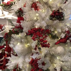 The Christmas Tree - White Xmas tree