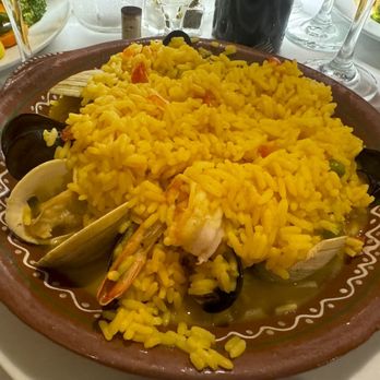 Lareira Restaurant - Fabulous Paella - Portuguese Near Me - Mineola, New York Lareira Restaurant - Fabulous Paella - Portuguese Near Me - Mineola, New York