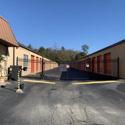 Pioneer Stor & Lok - Our facility is completely fenced and gated!