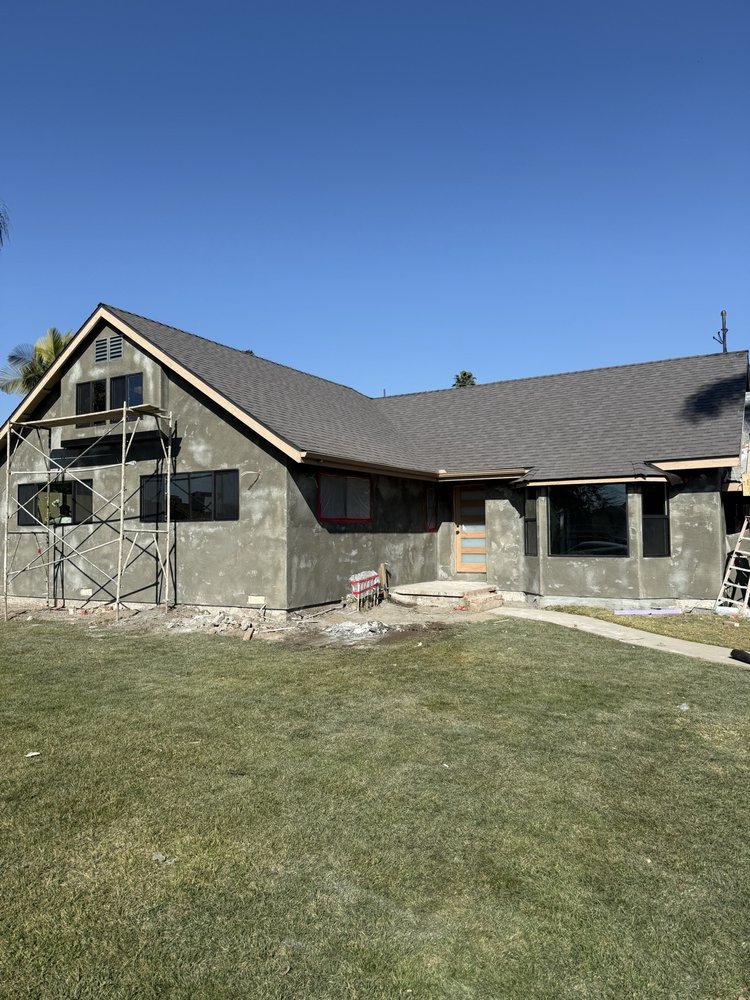 Slide of Grand Canyon Roofing