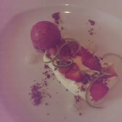 L'entre Guillemets - Entrée, plat, dessert, ne merite que des éloges!!! Merci chef!!