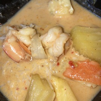 Blooming Thai - Massaman curry (shrimp) - Thai Near Me - Bloomington, Indiana