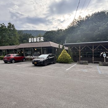 Phoenicia Diner - Diners Near Me - Phoenicia, New York