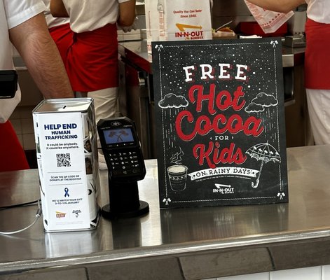 In-N-Out Burger by null