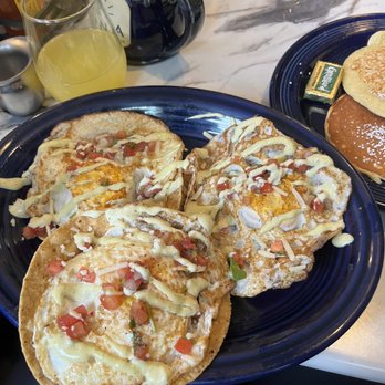 Luna at The Luxe - Huevos Rancheros and Mini Pancakes - Breakfast & Brunch Near Me - Philadelphia, Pennsylvania Luna at The Luxe - Huevos Rancheros and Mini Pancakes - Breakfast & Brunch Near Me - Philadelphia, Pennsylvania