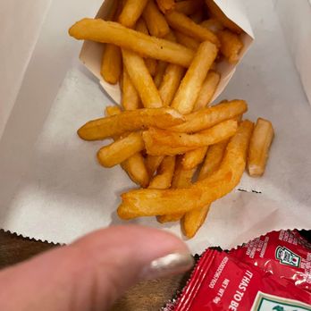 7th Street Burger Williamsburg - Crispy fresh off the fryer fries - Burgers Near Me - Brooklyn, New York
