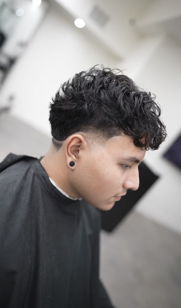 H Barber Studio Logo