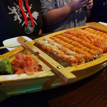 Sushi World - We love everything salmon! - Japanese Near Me - Chicago, Illinois