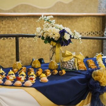 Gruttadauria's  1914 Bakery - Cheese cake bites, tarts and cannolis - Bakeries Near Me - Temecula, California
