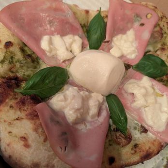 Pizza Vagabonda - Mortazza e Stracciata - Food Trucks Near Me - San Antonio, Texas Pizza Vagabonda - Mortazza e Stracciata - Food Trucks Near Me - San Antonio, Texas