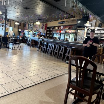 Tub's Pub - Pubs Near Me - Sumner, Nebraska