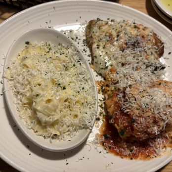 Carrabba's Italian Grill - Carrabba's Italian Classics Trio - Italian Near Me - Greensboro, North Carolina Carrabba's Italian Grill - Carrabba's Italian Classics Trio - Italian Near Me - Greensboro, North Carolina