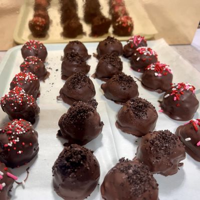 Dipped Treats Sweets Shop