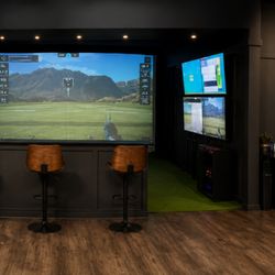 Standard Bay with Multiple Displays for Swing Cameras and Launch Monitor Data