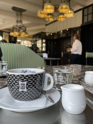 Grand Café Orient by null