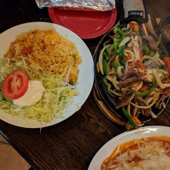 Fiesta Tapatia Mexican Restaurant - Comb fajitas - Mexican Near Me - Middletown, Delaware Fiesta Tapatia Mexican Restaurant - Comb fajitas - Mexican Near Me - Middletown, Delaware