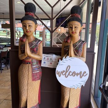 Thai Diamond Bar B Q - Inside - Thai Near Me - Rancho Cucamonga, California