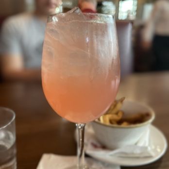 Burtons Grill & Bar - New American Near Me - Gaithersburg, Maryland