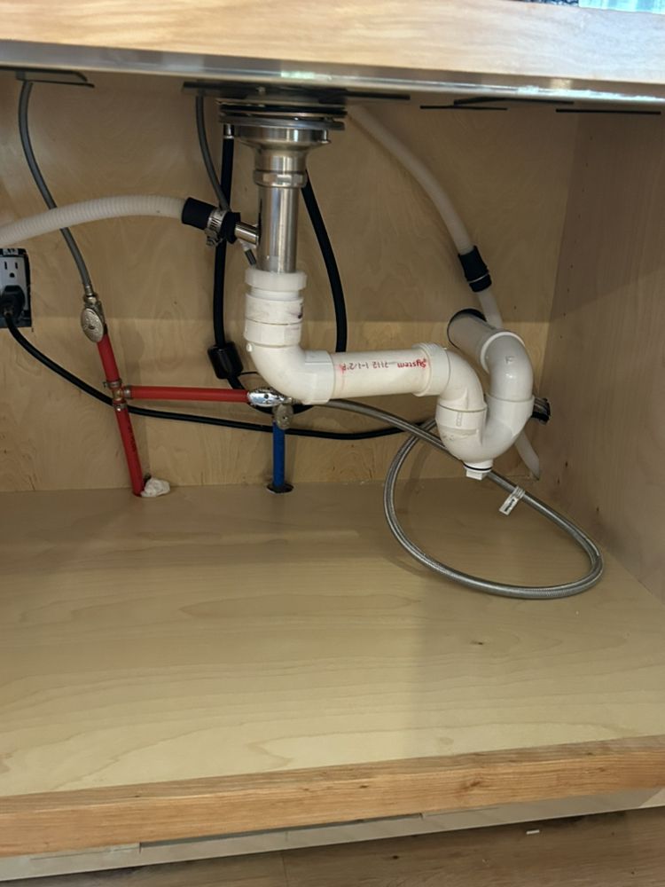 Slide of Hardacre’s Handyman service