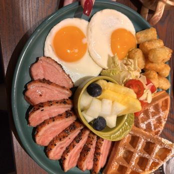 1003 Brunch & Dessert - Breakfast & Brunch Near Me - Burnaby, British Columbia