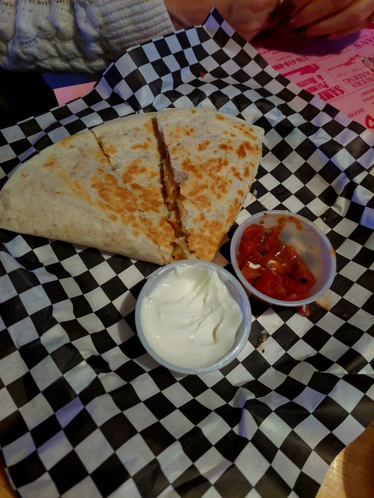 Social spots from Domers Bar & Grill