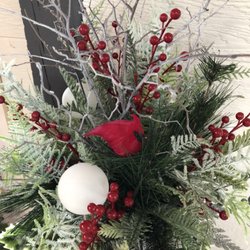Misty Mountain Florist and Greenhouse - Christmas arrangement