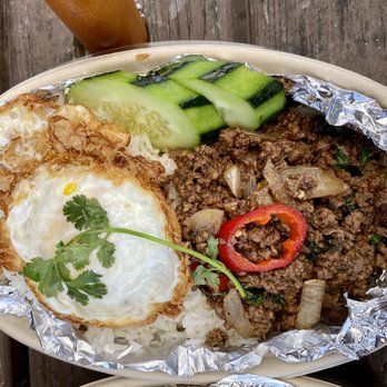 Kiin Di - Beef Ka Pow - Food Trucks Near Me - Austin, Texas Kiin Di - Beef Ka Pow - Food Trucks Near Me - Austin, Texas