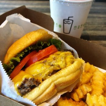 Shake Shack Seaport - Shack burger looking sexy as shiet - Burgers Near Me - Boston, Massachusetts