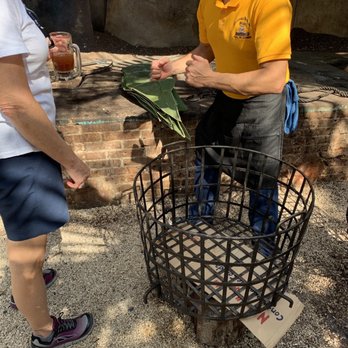 Silao Carnitas - This basket is wrapped in Cactus before they put the meat inside to keep it moist. - Mexican Near Me - Playa del Carmen, ROO