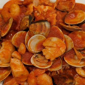 THE SHIPYARD TAVERN - Updated August 2025 - 74 Main St, Essex