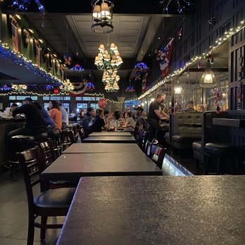 Morrison - Restaurant ambiance - Gastropubs Near Me - Los Angeles, California